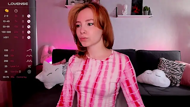 LanaBlu  online show from 03.12.25