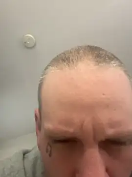 Snapshot of VixyGang chatting on 10.08.25 VixyGang online show from 10.08.25