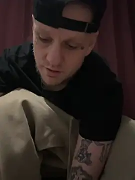 Snapshot of VixyGang chatting on 02.28.26 VixyGang online show from 02.28.26