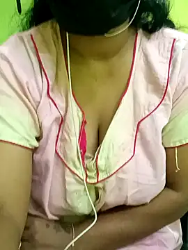 Snapshot of Aishu-tamil09 chatting on 12.12.24 Aishu-tamil09 online show from 12.12.24