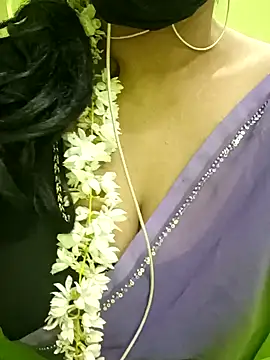 Snapshot of Aishu-tamil09 chatting on 01.03.25 Aishu-tamil09 online show from 01.03.25