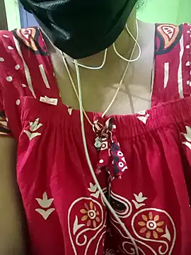 Snapshot of Aishu-tamil09 chatting on 02.13.25 Aishu-tamil09 online show from 02.13.25