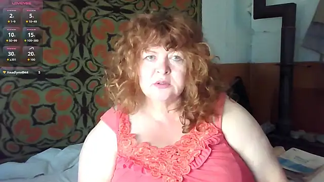 Snapshot of RoseRed69 chatting on 09.20.25 RoseRed69 online show from 09.20.25