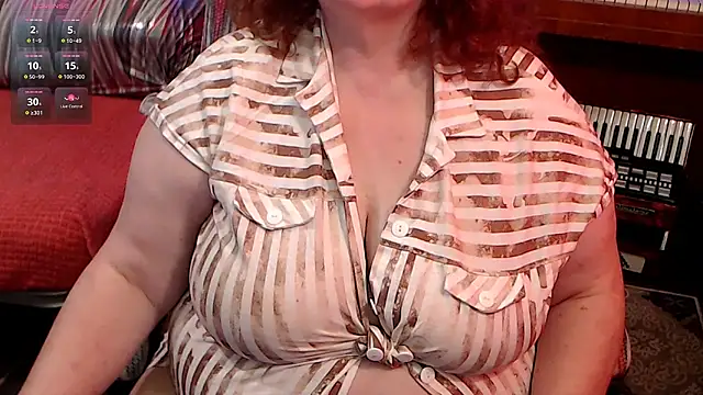 Snapshot of RoseRed69 chatting on 02.24.26 RoseRed69 online show from 02.24.26