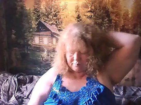 Snapshot of RoseRed69 chatting on 06.14.26 RoseRed69 online show from 06.14.26