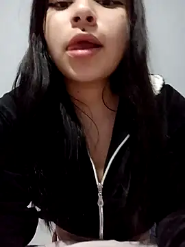 Snapshot of Anne_and_Mia chatting on 12.27.24 Anne and Mia online show from 12.27.24