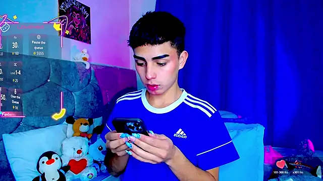 OwenBluee online show from 10.23.25