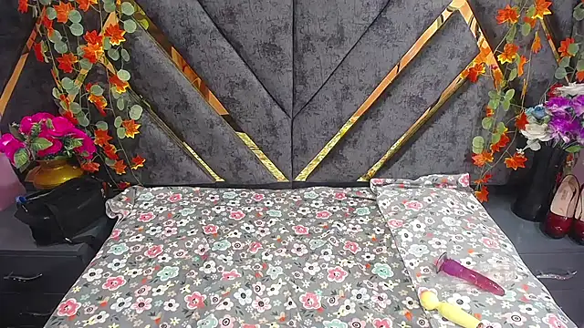 Sofia Mirandaa18 online show from 12.19.24