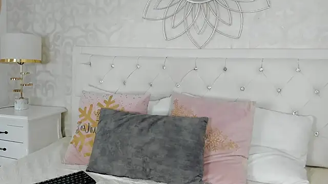 Kimberlin Cam  online show from 11.08.25