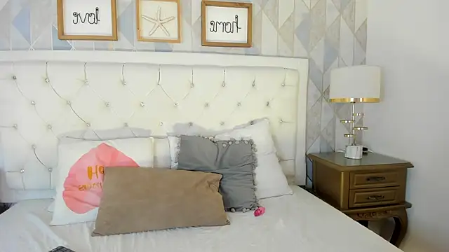 Kimberlin Cam  online show from 01.18.26