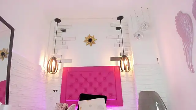 Snapshot of mia_six66 chatting on 03.16.25 mia six66 online show from 03.16.25