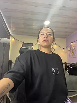 Ivann4 online show from 09.19.25