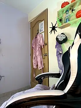 Ivann4 online show from 10.09.25