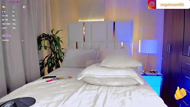 Snapshot of ANGELL06 chatting on 01.18.25 ANGELL06 online show from 01.18.25