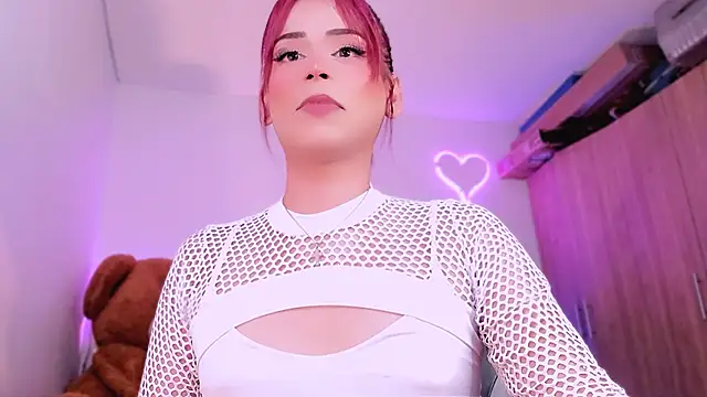 Snapshot of Lucidollts_ chatting on 01.21.25 Lucidollts online show from 01.21.25