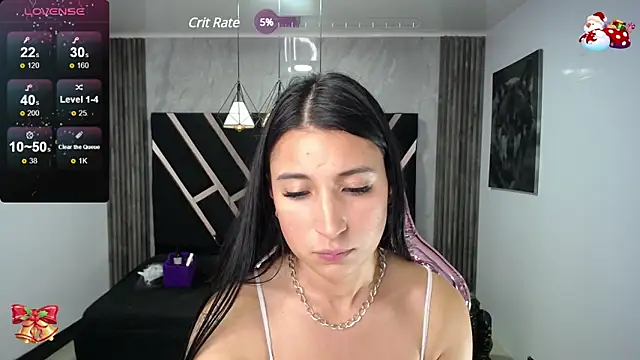Snapshot of lizzyluk_ch chatting on 12.18.24 lizzyluk ch online show from 12.18.24