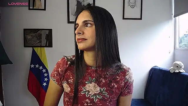 Snapshot of alma_violeta chatting on 01.13.26 alma violeta online show from 01.13.26