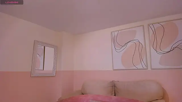 ValeriaRiveraX online show from 02.13.25