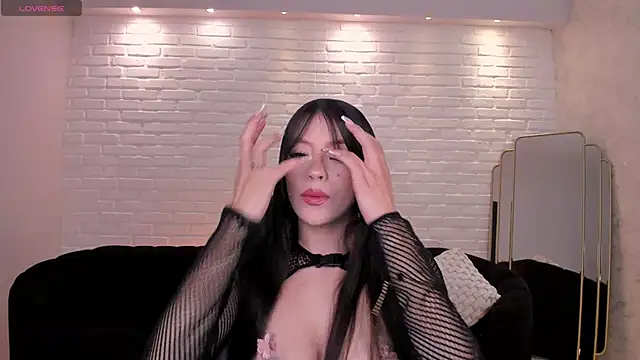 ValeriaRiveraX online show from 11.26.25