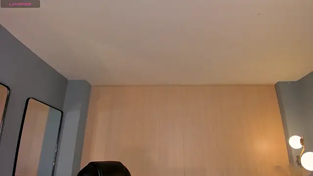 ValeriaRiveraX online show from 02.12.26