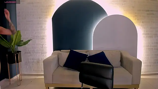 MariaHerrera  online show from 11.28.25