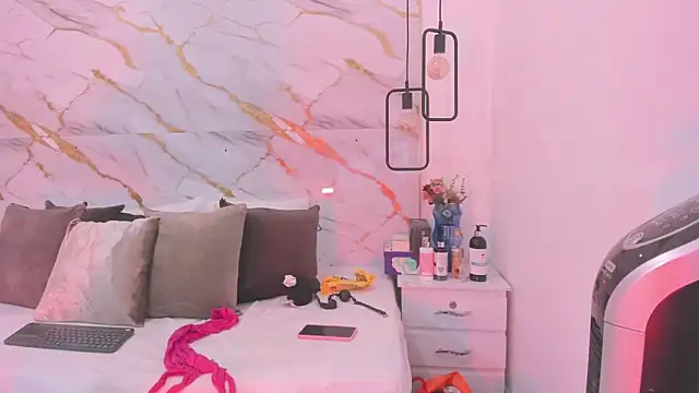 Snapshot of penelope_handaos chatting on 02.06.25 penelope handaos online show from 02.06.25