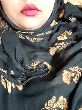 Snapshot of Indian-Nazia chatting on 06.19.26 Indian-Nazia online show from 06.19.26