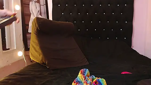 kittybonxx online show from 04.19.26