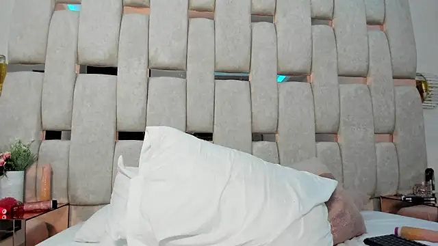 Snapshot of tamhy_ferrara chatting on 12.29.24 tamhy ferrara online show from 12.29.24