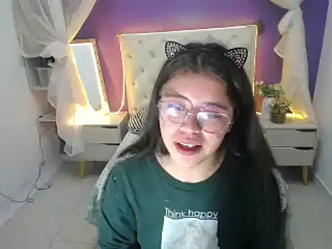 Snapshot of Ingrid_Casas chatting on 12.30.24 Ingrid Casas online show from 12.30.24