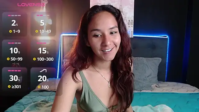 Snapshot of PoisonIvy15_ chatting on 12.23.24 PoisonIvy15 online show from 12.23.24