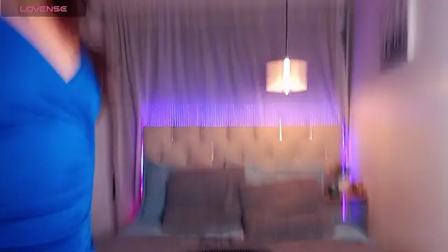 Snapshot of PoisonIvy15_ chatting on 01.08.25 PoisonIvy15 online show from 01.08.25