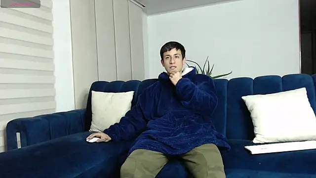 ashely ryan24 online show from 02.03.25