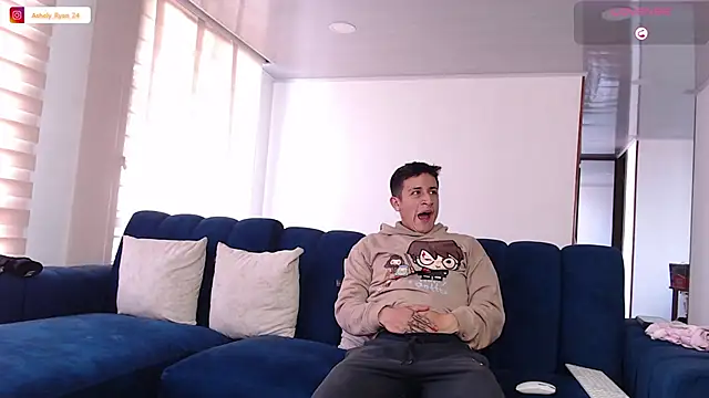 ashely ryan24 online show from 03.12.25