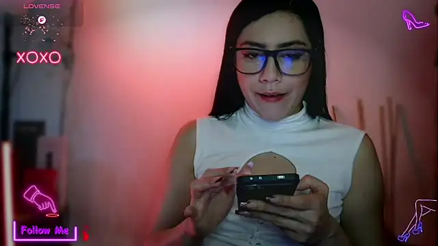 LauGrayJ online show from 09.23.25