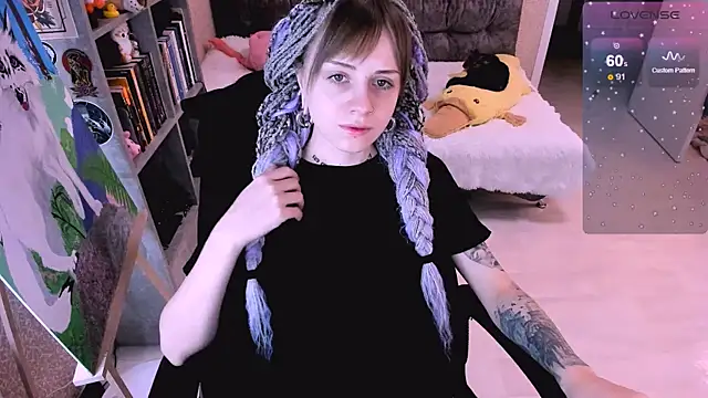 NaniMoore online show from 12.03.24