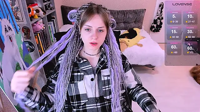 NaniMoore online show from 12.10.24