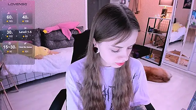 NaniMoore online show from 01.06.25