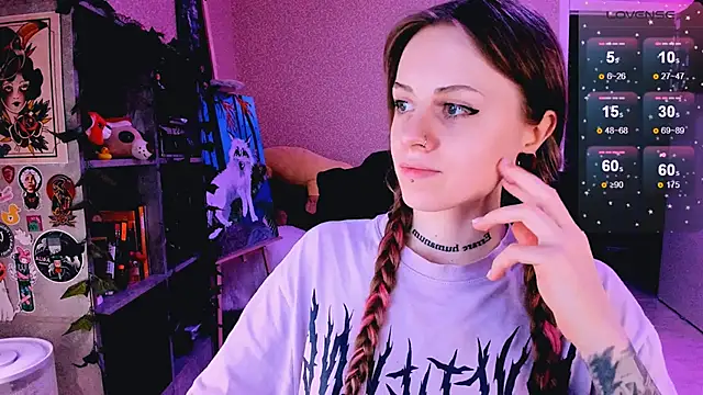 NaniMoore online show from 03.14.25