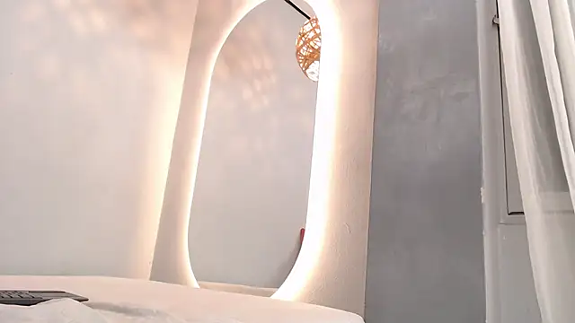 Thayssa ross online show from 03.08.25