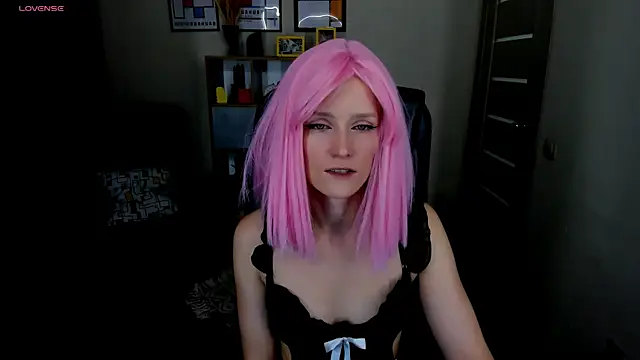 FrancescaCollins online show from 12.04.25