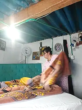 clarita 01 online show from 04.18.26