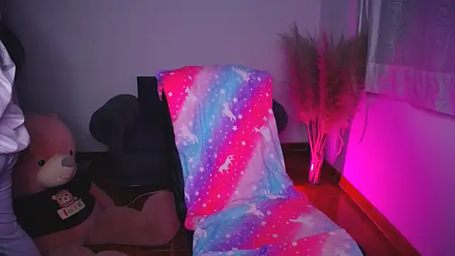 Alin Aly online show from 11.04.25