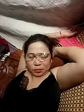 Snapshot of Sexy-asslove90 chatting on 10.19.25 Sexy-asslove90 online show from 10.19.25