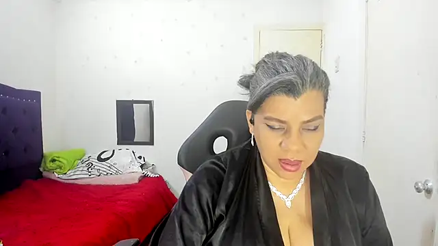 vikyadams online show from 10.06.25