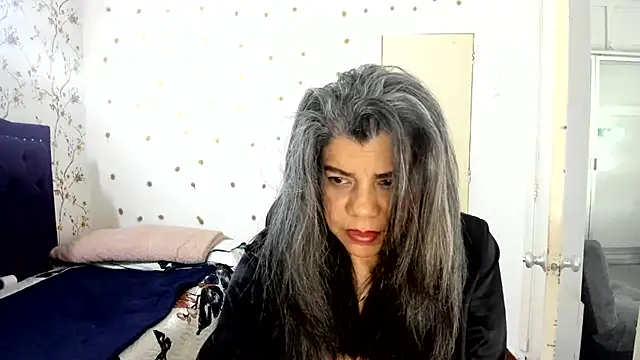 Snapshot of vikyadams chatting on 07.06.26 vikyadams online show from 07.06.26