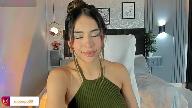 Luna  Ponce online show from 03.20.25