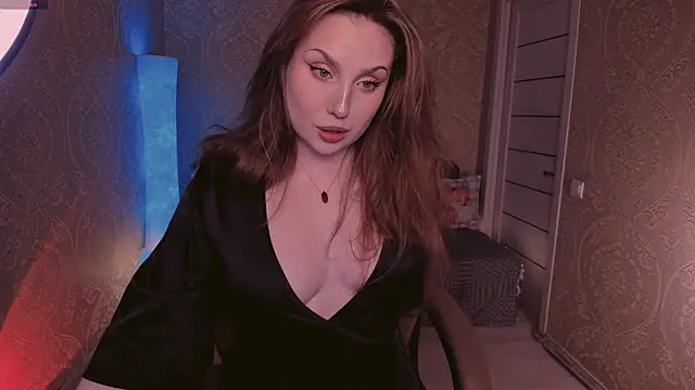 Eesmaaarrr online show from 09.27.25