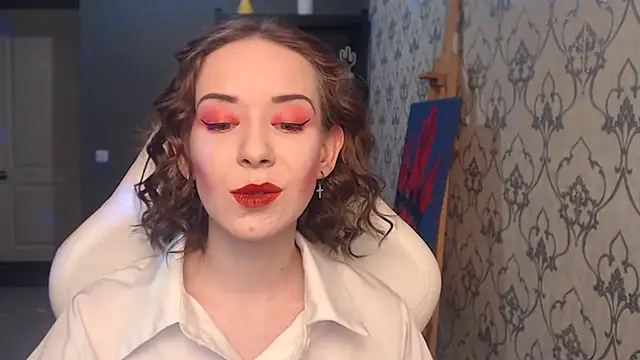 Snapshot of FascinatingEyess chatting on 06.14.26 FascinatingEyess online show from 06.14.26