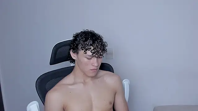 laurent nova online show from 11.19.25